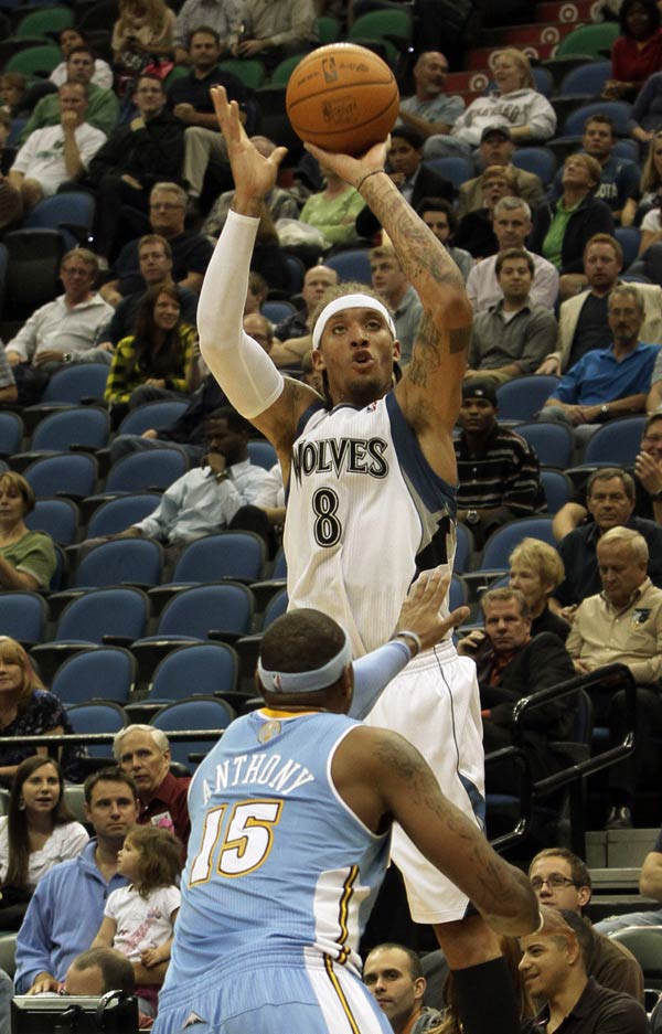 立了坚实的 立了坚实的