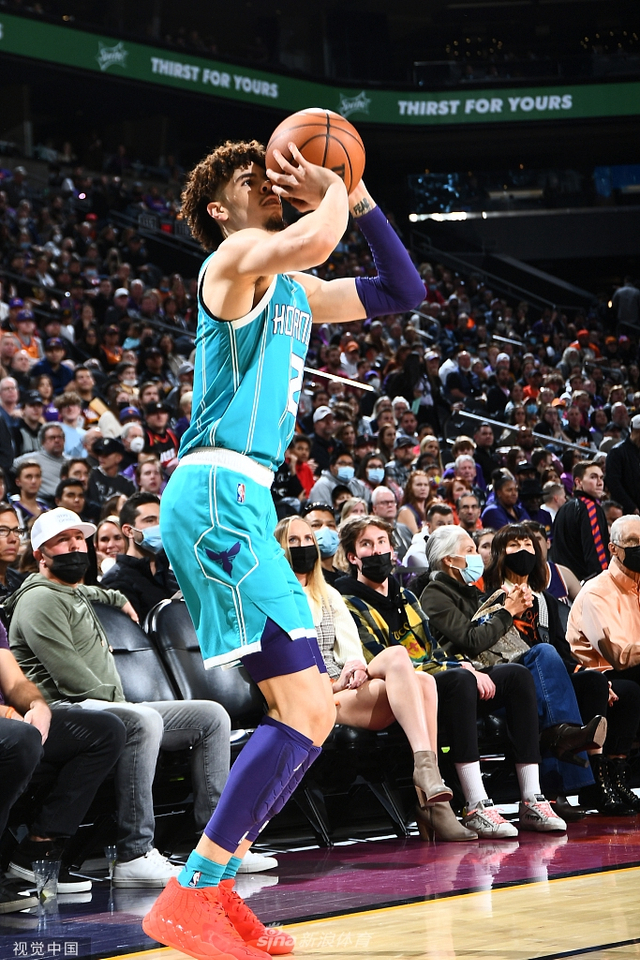 赛场保持竞 赛场保持竞